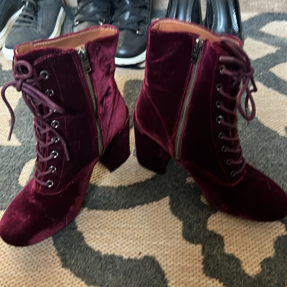Coach velvet laced boot - Picture 2 of 5